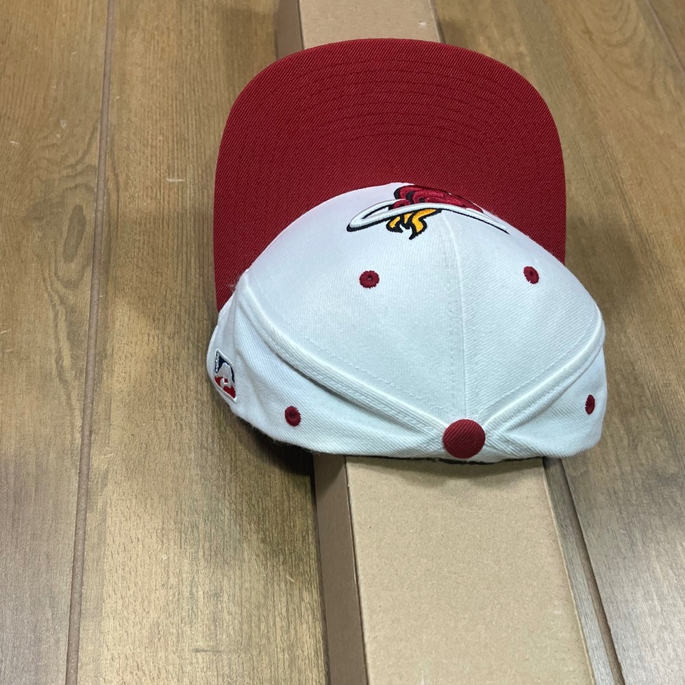 Mitchell & Ness Miami Heat Fitted Hat White Red NBA Flat Brim Cap 7 1/8 - Picture 4 of 12